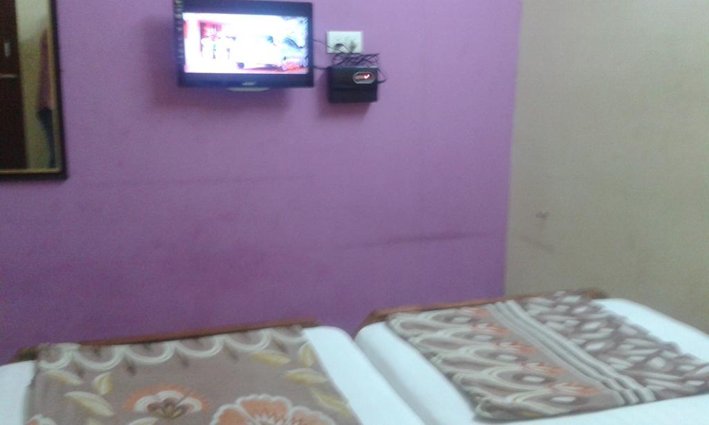 Noble Residency Otel Tirupati Oda fotoğraf